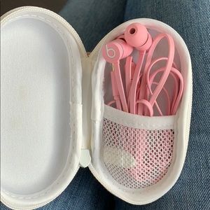 Beats headphones pink